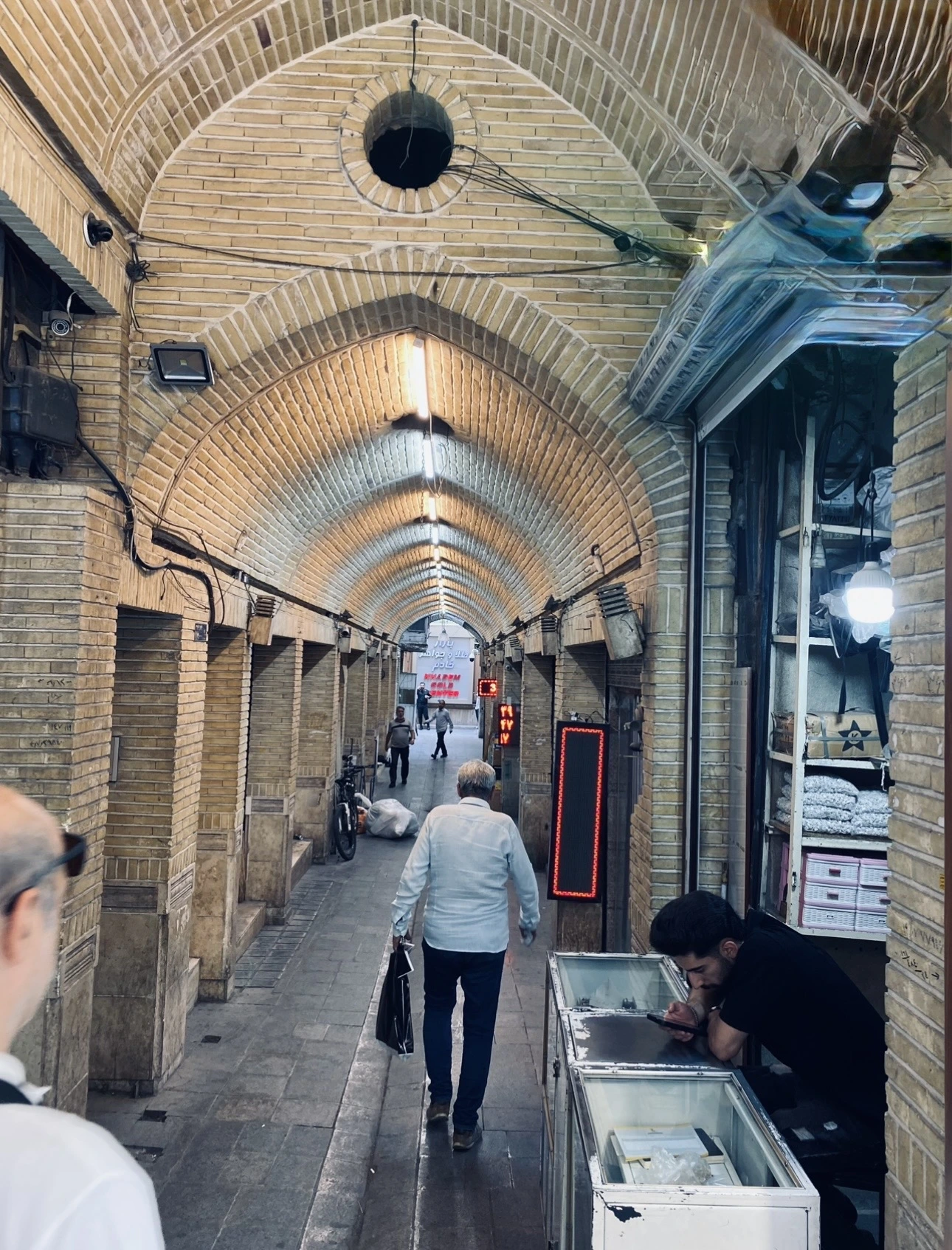 تصویر گالری معیار