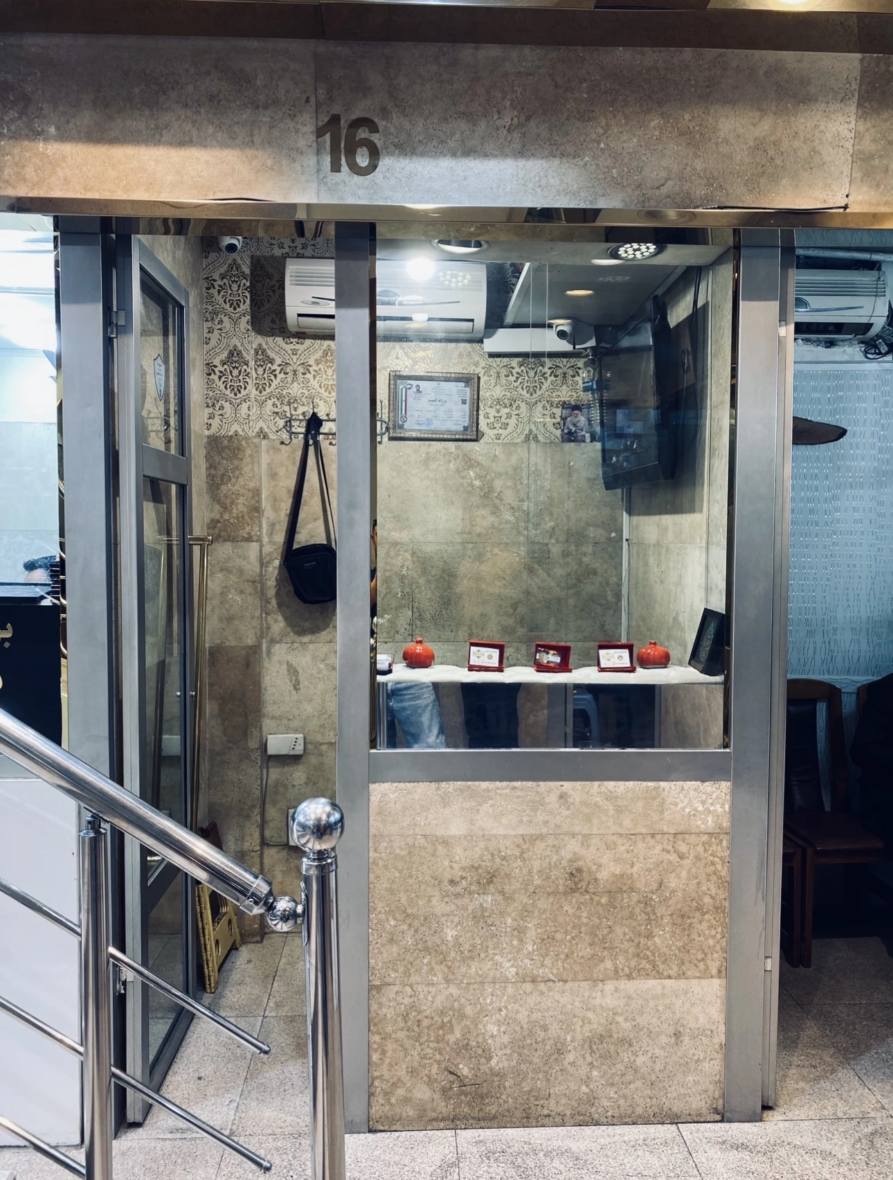 تصویر گالری معیار